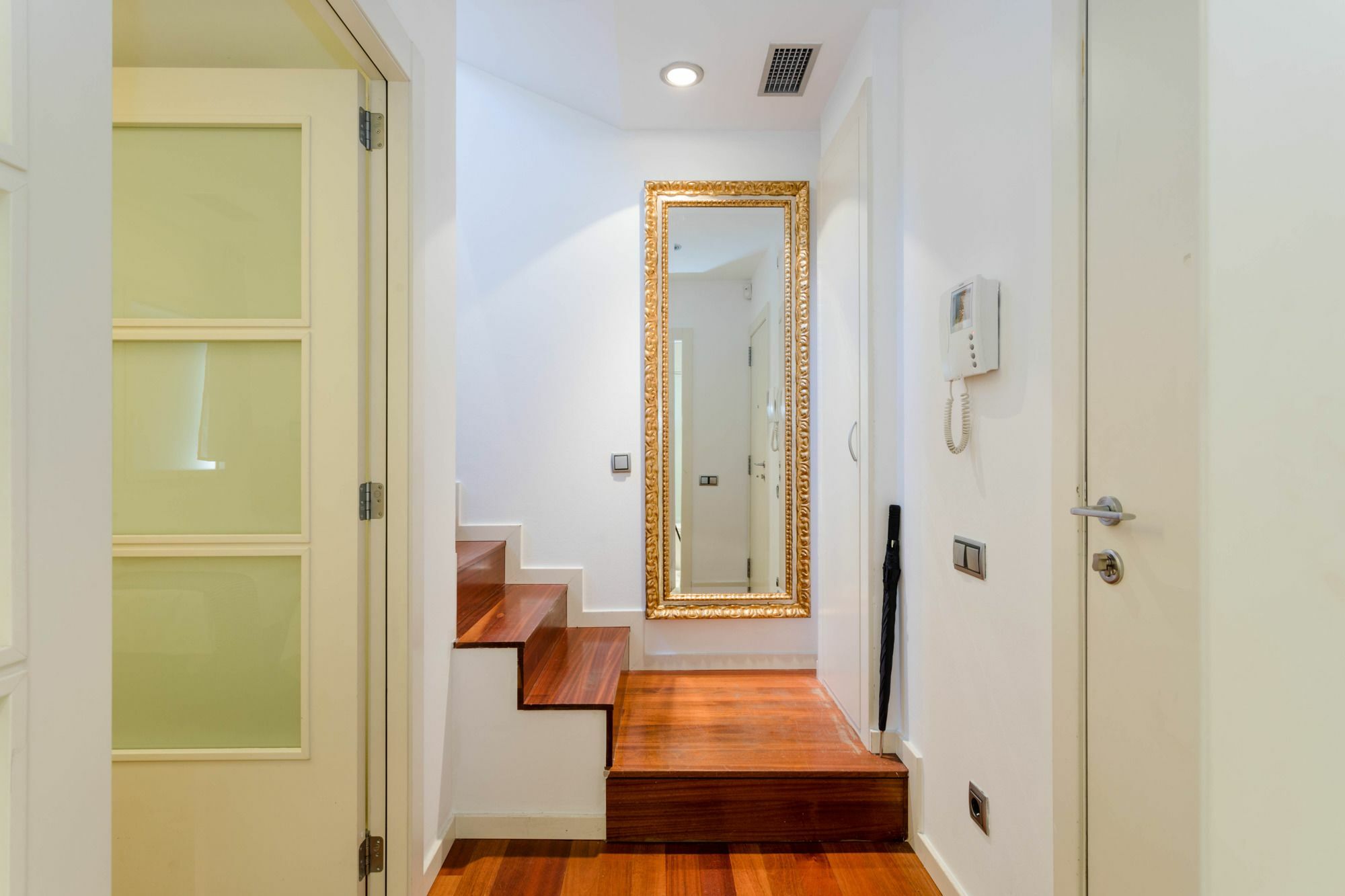 Unique Rentals - Placa Catalunya Central Apartments Barselona Dış mekan fotoğraf
