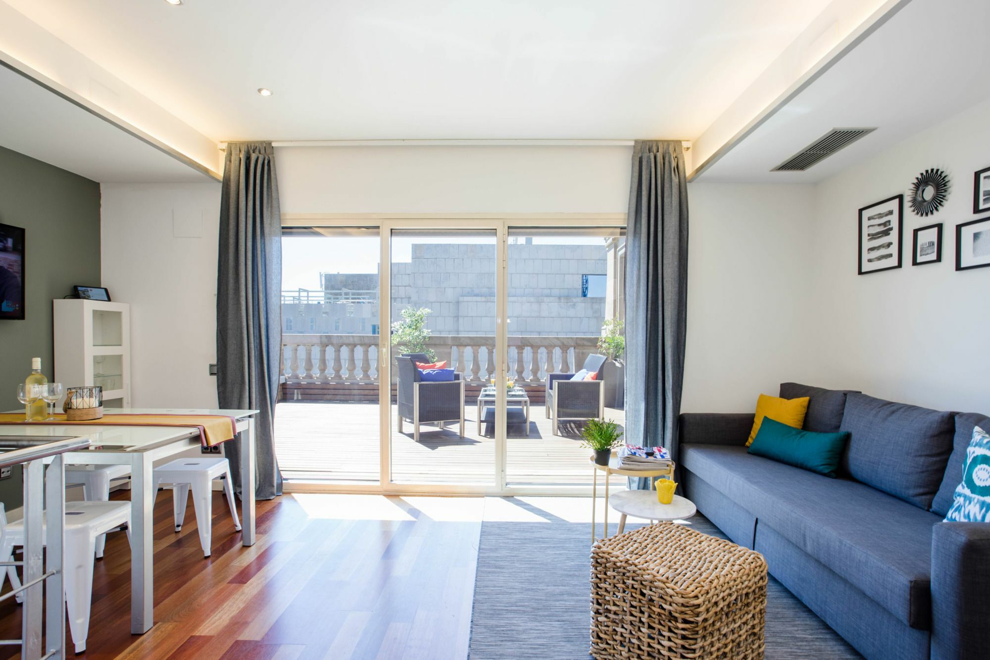 Unique Rentals - Placa Catalunya Central Apartments Barselona Dış mekan fotoğraf